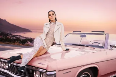 Otkrij izvor svoje snage s novim Far Away Rebel & Diva parfemom  #gledajmeSADA