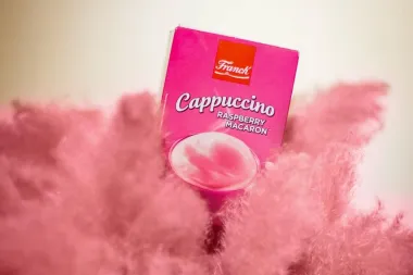 Franck Raspberry Macaron – otvori osjetila i okusi prvi cappuccino u boji