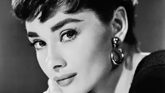 Kao Audrey Hepburn: Četiri koraka do savršenog 'cat-eyea'