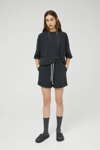 Pull and Bear ima novu unisex kolekciju prekrasnih zemljanih tonova