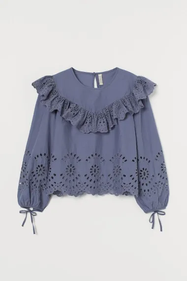 Romantične bluze koje će začiniti svaki outfit