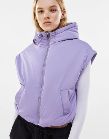 Stiže nam proljeće i sezona nošenja puffer prsluka