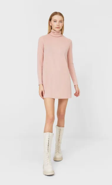 Stradivarius ima super modele haljina za prve proljetne dane