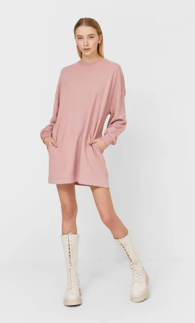 Stradivarius ima super modele haljina za prve proljetne dane