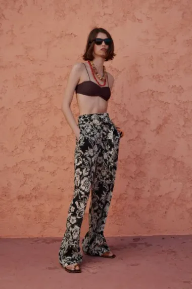 Hlače s uzorkom su najposebniji proljetni trend, a Zara ima odlične modele