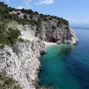 Brseč - gradić na Opatijskoj rivijeri s jednom od najljepših plaža na Jadranu