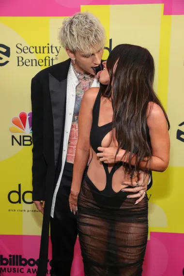 Megan Fox i Machine Gun Kelly šokirali na dodjeli nagrada Billboard Music