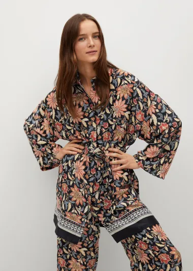 I ovog ljeta nosimo kimono – komad koji će svaku kombinaciju učiniti posebnom