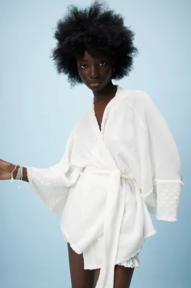 I ovog ljeta nosimo kimono – komad koji će svaku kombinaciju učiniti posebnom