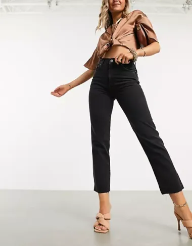 Asos ima sniženje do 50%, a ove komade želimo 'uloviti'