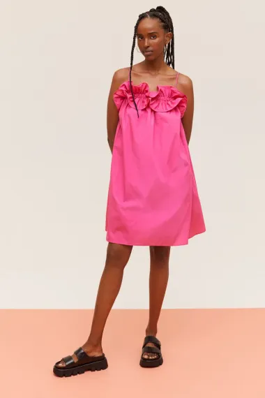 Nose se haljine u jarkim bojama, a ima H&M ima divne modele