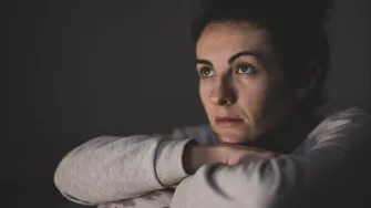 Često se budiš tijekom noći? Ovo su glavni uzroci neredovitog sna