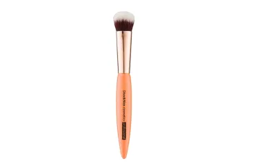 Slavna vizažistica otkrila koji je najbolji način za čišćenje make up kistova