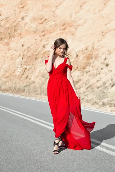 Ne znaš što nositi ovog ljeta? Zvijezde ti otkrivaju savršeni ljetni outfit