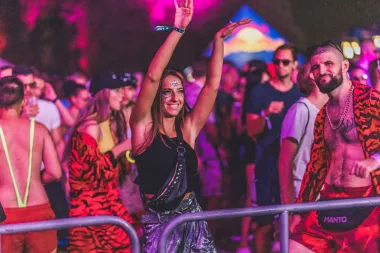 LMF iznad svih očekivanja - nekoliko tisuća ljudi partijalo na Jarunu uz poznate svjetske DJ-eve
