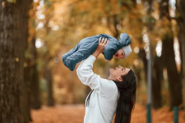 Zanimljive činjenice: Zašto su bebe rođene tijekom jeseni posebne?