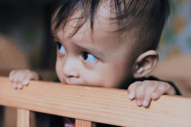 'Cry it out' metoda: Je li u redu pustiti bebu da neko vrijeme plače?
