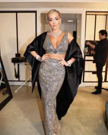 Rita Ora je izgledala odlično na Met Gali, a ovo je tajna njezine blistave kože