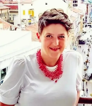 Žena zlatnih ruku i srca: Iako i sama pacijentica, Antonia se posvetila izrađivanju kapa za žene s rakom