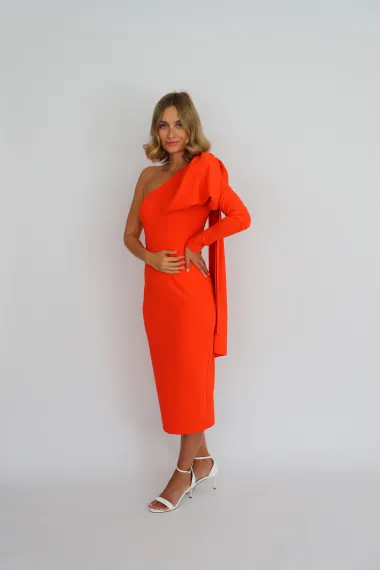 #podrzidomaće: Matea je pokrenula prvi domaći virtualni butik za najam svečanih outfita