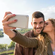 Istina ili? Životna trenerica otkrila što profilna fotografija govori o tebi