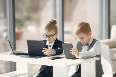 Tablet djetetu pod bor? Evo zašto to i nije baš dobra ideja