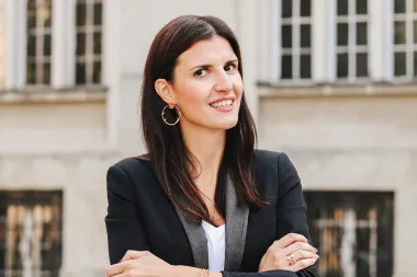 #podrzidomace: Antonija radi nakit od poludragog kamenja, a iza njega stoji zahvala majci