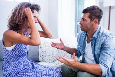 5 ključnih znakova da si imaš posla s narcisoidnim muškarcem