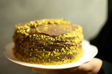 Savršena poslastica- čoko torta s pistacijama