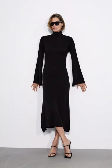 Crna haljina je modni klasik, a modeli iz Zarine ponude izgledaju sjajno