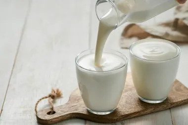 'Prirodni antibiotik': Što će se dogoditi ako piješ kefir svaki dan?