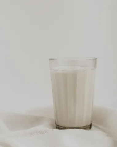 'Prirodni antibiotik': Što će se dogoditi ako piješ kefir svaki dan?