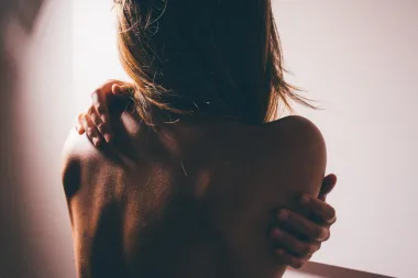 15 fizičkih simptoma anksioznosti koji dokazuju da 'nije sve u glavi'