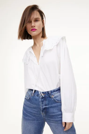 Bijela bluza je 'must-have' komad koji nikad ne izlazi iz mode