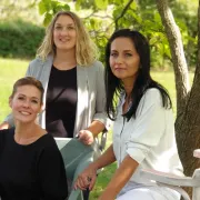 Vanja, Ksenija i Darija napustile su posao u vrtiću i posvetile se preuređivanju namještaja