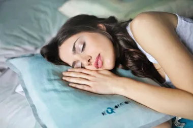 9 odličnih trikova za ravniji trbuh – bez dijeta i intenzivnih treninga