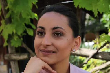 Ove mlade žene se školuju, rade i uspješno ruše predrasude o Romima