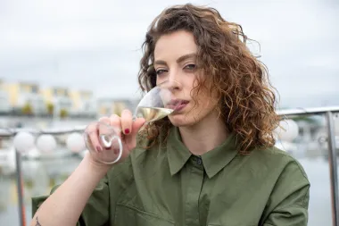 Čaša vina prije spavanja može pomoći kod mršavljenja? Evo što kažu znanstvenici