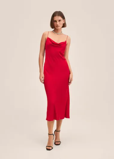Seksi, a elegantne slip satenske haljine koje želimo