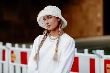 Nostalgija za 90-ima: 'Pigtail' pletenice vraćaju se na velika vrata