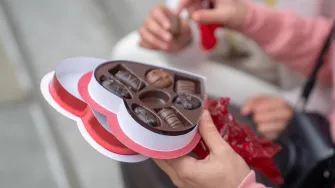 Smanji analgetike: Ove namirnice olakšat će ti menstrualne grčeve