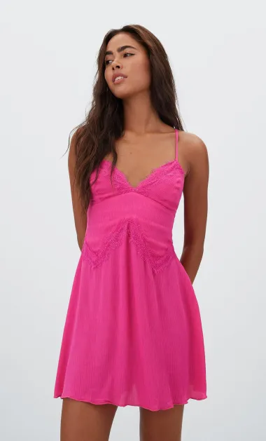 Pink haljine su IN:  Deset najromantičnijih high street modela