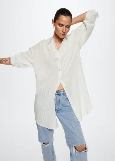 Ljeti nam se nosi bijela boja, a savršene modele ima Mango