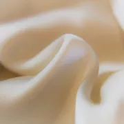 Koje su osnovne karakteristike saten materijala?