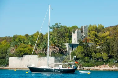 Jesi li već posjetila Ilovik - otok cvijeća i prekrasnih skrivenih plaža?