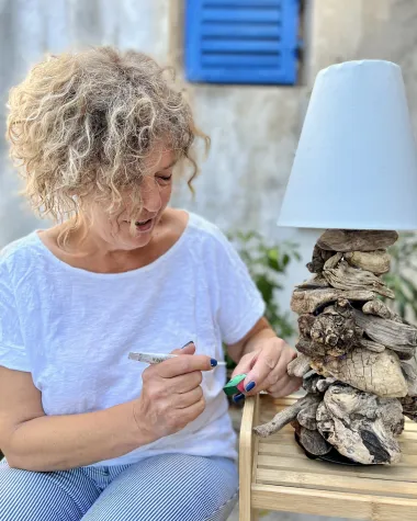 #podrzidomace: Drveni val je ostvarenje Željkinog sna, a njezini radovi donose dašak mora u domove