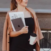Vrijeme je za povratak na posao, a Massimo Dutti ima divne haljine za jesen