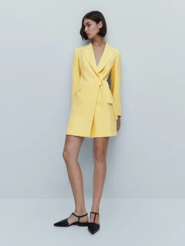 Vrijeme je za povratak na posao, a Massimo Dutti ima divne haljine za jesen