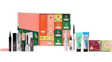 Stigli su prvi beauty adventski kalendari i božićni setovi – izdvojile smo najljepše
