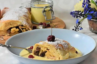 Recept za najbolju štrudlu od višanja u kojoj možete samo uživati